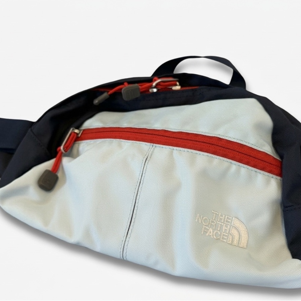 The North Face Roo II Hiking Bag | Crossbody Lumbar - Picture 2 of 6